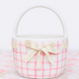 Target Bullseye Playground Pink & White Gingham Plaid Ceramic Easter Basket